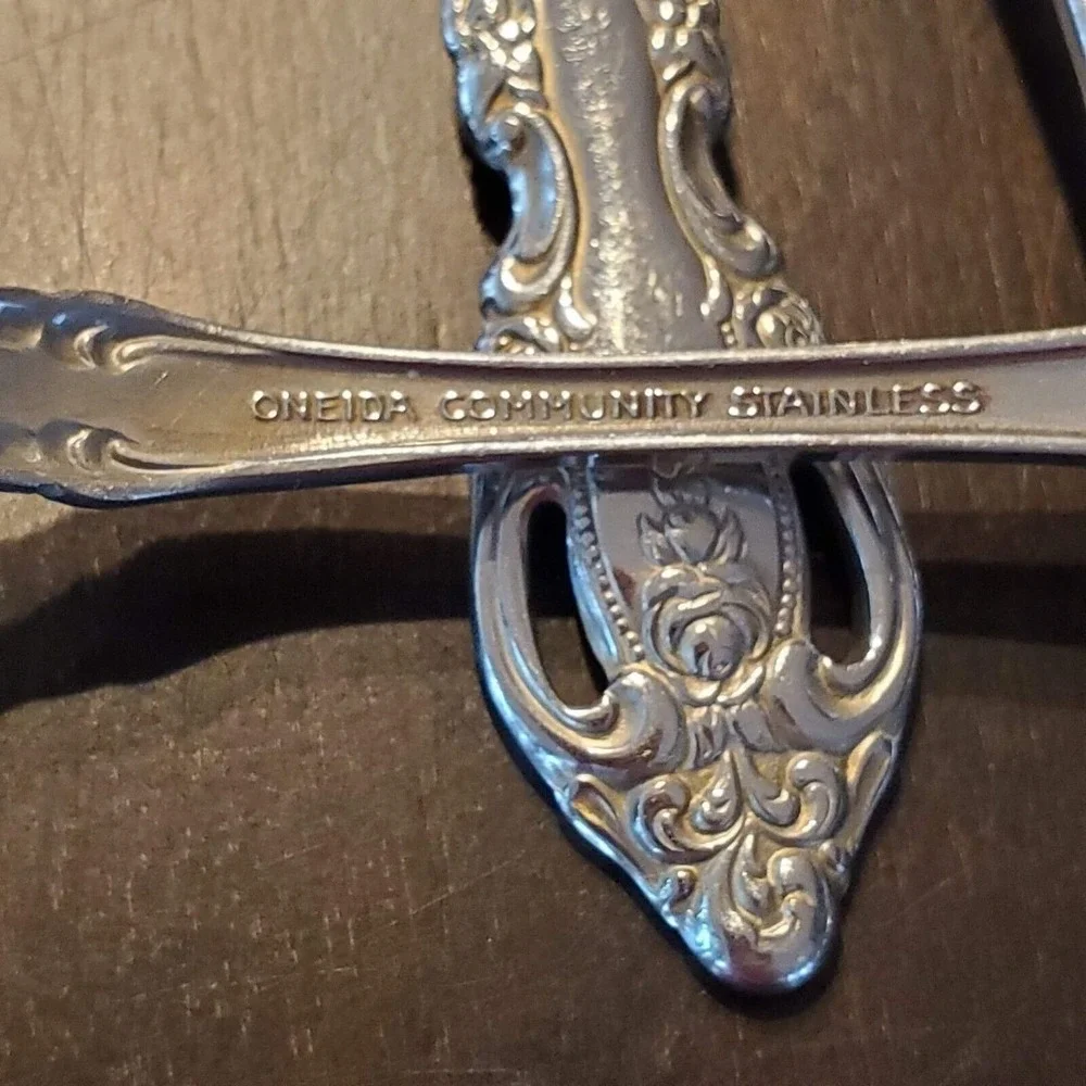 5 Oneida Community Brahms Stainless Place Table‎ Soup Spoons 6.75